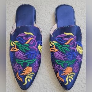 SLIP-ON SHOES / WOMEN